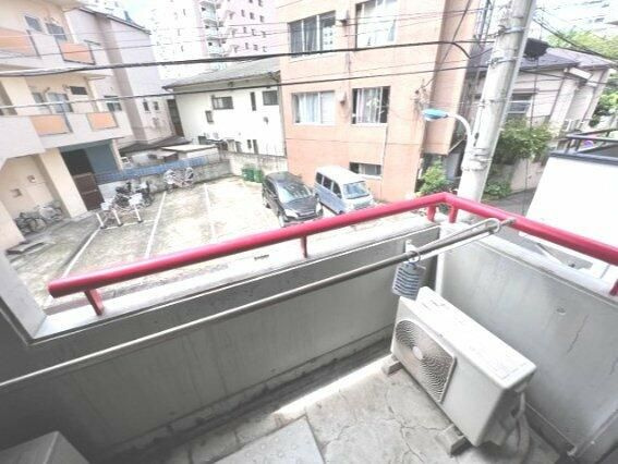 ＥＡＳＥＨＯＵＳＥのバルコニー