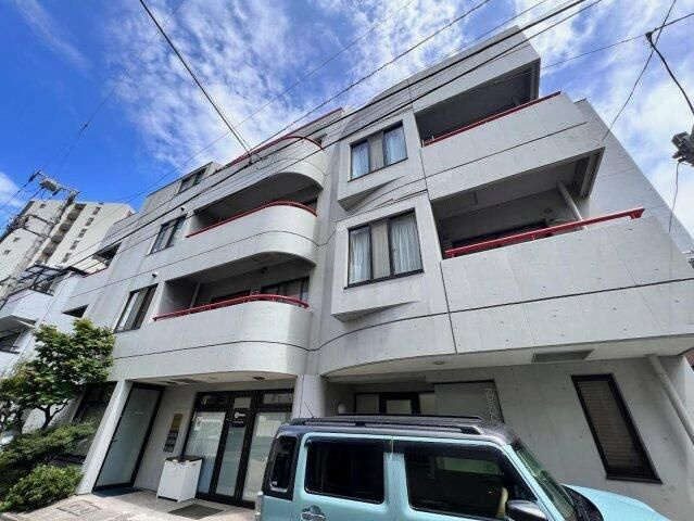 ＥＡＳＥＨＯＵＳＥの外観