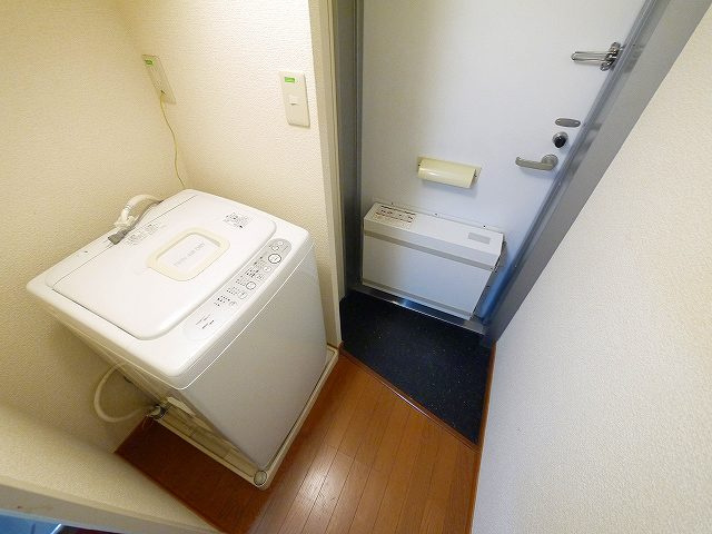 レオパレス売間サニーヒルの玄関|ゆったりとした玄関です