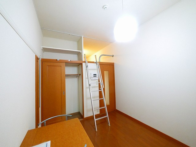 レオパレス売間サニーヒルの寝室|落ち着いて過ごせるお部屋なので、寝室にいかがでしょうか