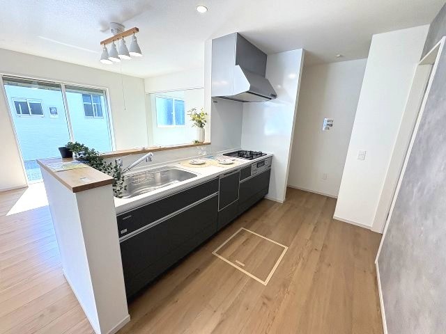 【キッチン】 | 福岡市東区三苫2丁目6期・7期　5号棟（全5棟）【仲介手数料無料・0円】 | ※現地写真準備中の為、施工例です。施工例は完成時と異なる場合があります。