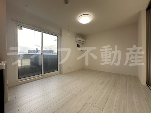 ルシール西岩田の居間・リビング