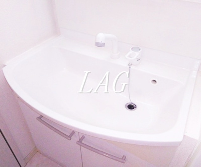 【洗面所】 | カトル セゾン | 独立洗面台です。