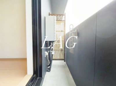 【バルコニー】 | フラットガーデン | バルコニーです。