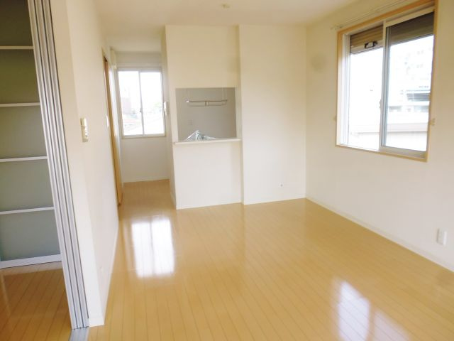 シャーメゾン中尾の居間・リビング