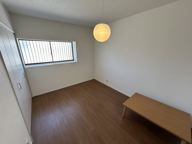 大木町大角中古住宅の洋室