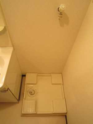 【設備】 | フジパレス初芝ウエスト | 室内洗濯機置場