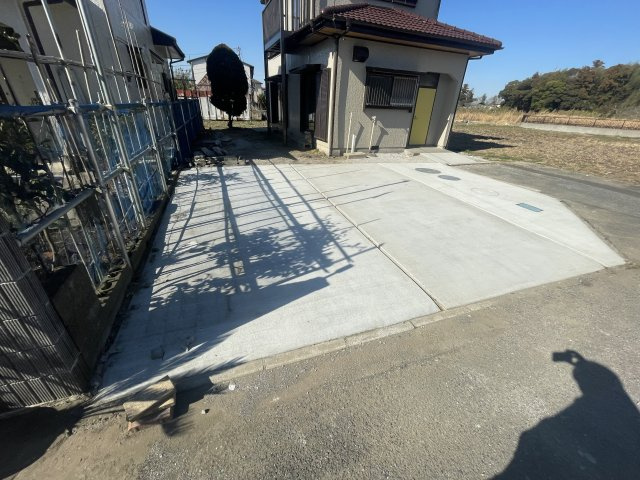 茂原市法目1591貸家の駐車場