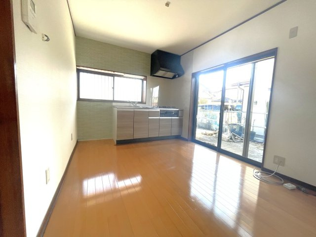 茂原市法目1591貸家の居間・リビング