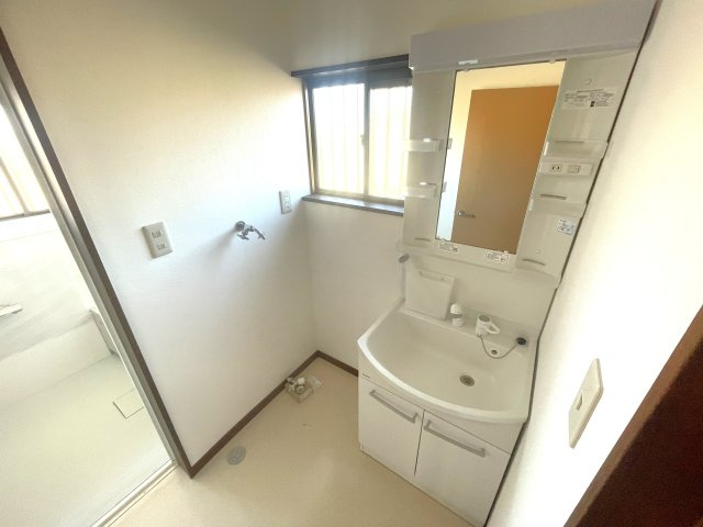 茂原市法目1591貸家の洗面所