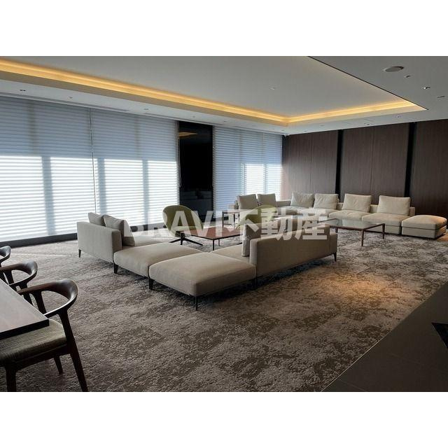 シティタワー大阪本町のロビー