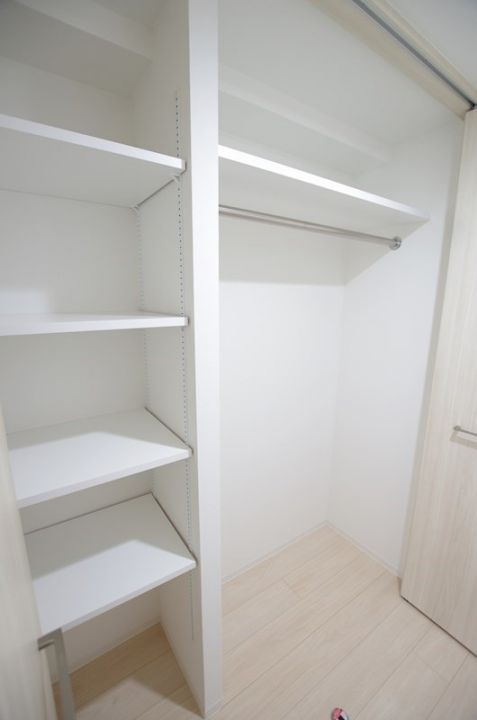 フュージョナル浅草ドゥエの収納