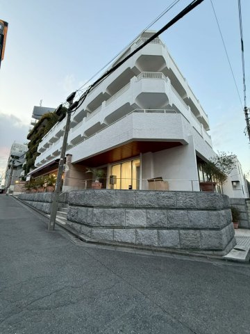 原宿プラザ　301の外観