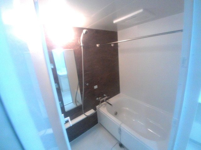 アズール西明石の浴室