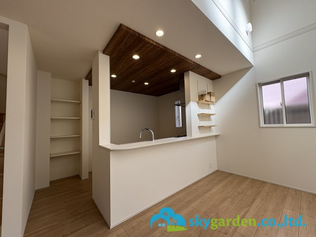 藤沢市羽鳥5丁目 3号棟の内装|会話が弾む対面キッチン