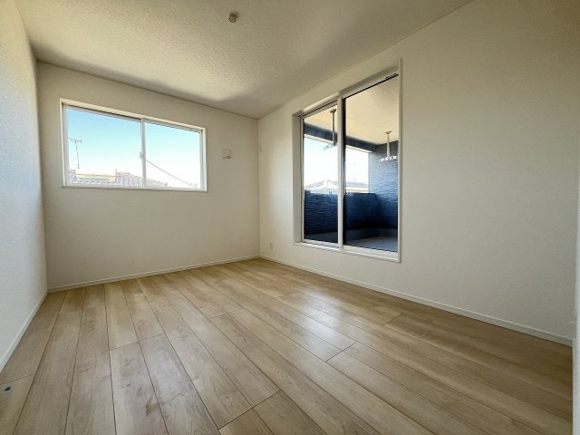 【子供部屋】 | 糟屋郡須恵町須恵第3　1号棟（全1棟）【仲介手数料無料・0円】 | 現地写真。