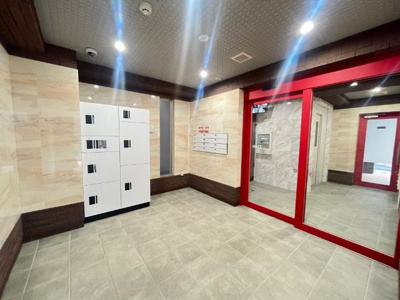 【エントランス】 | 常秀館 | 清潔なエントランスです