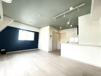 【居間・リビング】 | 常秀館 | おしゃれなリビングです