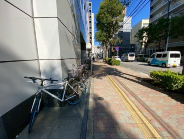 アイカワビルディングの駐車場