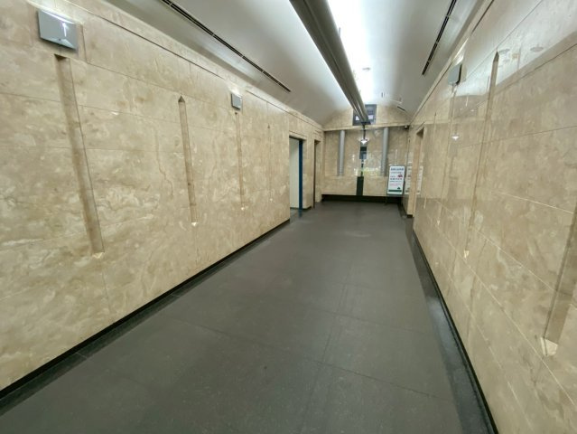 アイカワビルディングのロビー