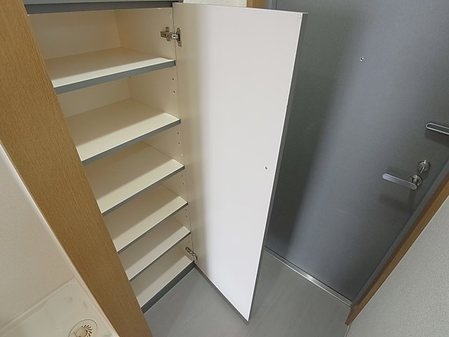 M-PARK WESTの玄関|シューズボックス完備