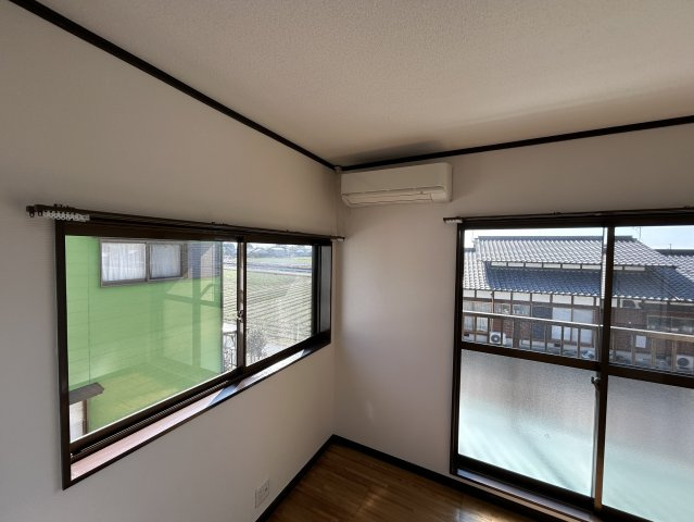 大木町大字笹渕中古住宅の洋室