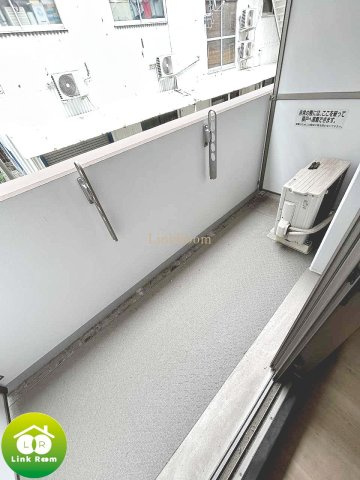 レジデンス毛利EASTのバルコニー