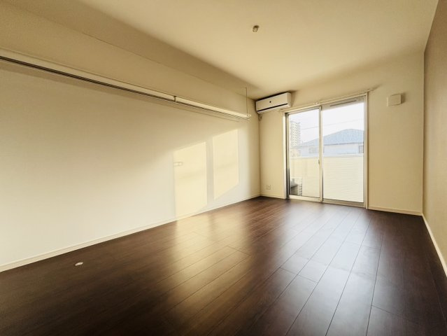 オーエムガーデンの居間・リビング|別号数タイプ