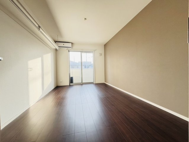 オーエムガーデンの居間・リビング|別号数タイプ