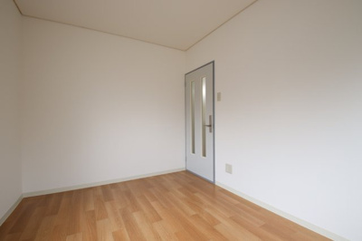 【洋室】 | エスポワールイワタ２