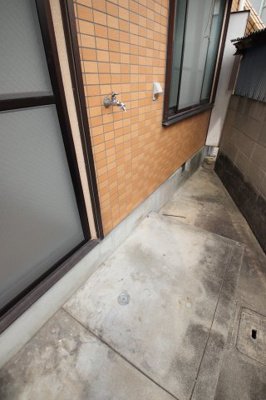 【設備】 | エスポワールイワタ２ | 室外洗濯機置場