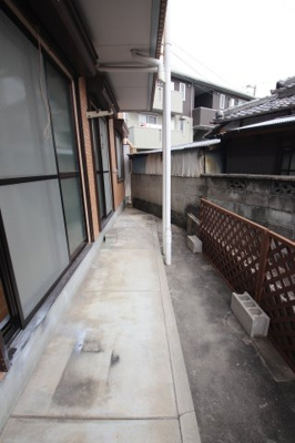 【バルコニー】 | エスポワールイワタ２