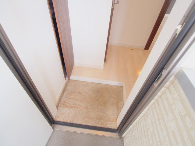 Regalest Glory 煌の玄関