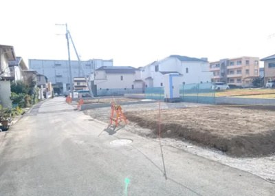 【外観】 | 裾野市水窪 新築一戸建て B号棟 | 現在建築中の外観画像です。ご内覧は同じメーカーの完成物件へご案内いたしますので、いつでもご相談ください！