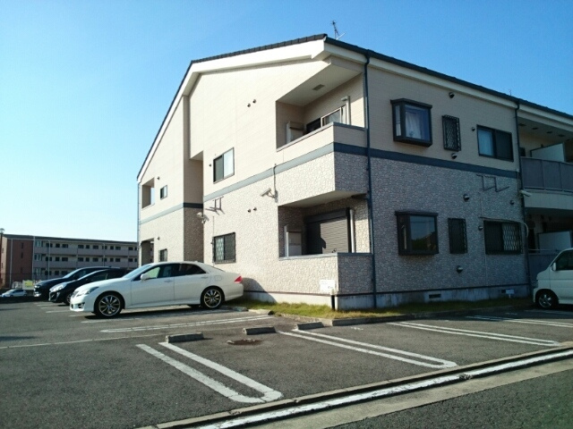 グランレーヴの駐車場