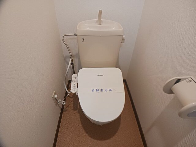 中町ハイツのトイレ|落ち着いたトイレです