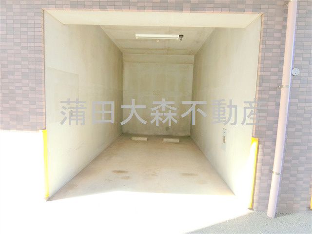 メインステージ大森本町の駐車場