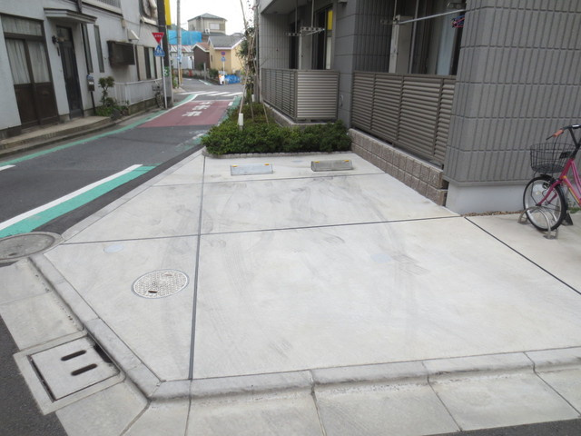 ボアソルテの駐車場|敷地内駐車スペース※現在満車