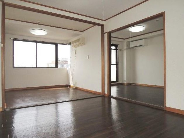 ロイヤルハウスの内装