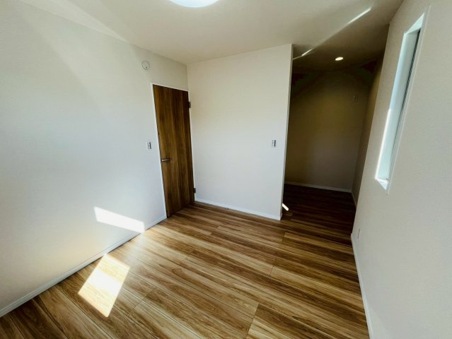 古河市西牛谷　第４期　全4邸の洋室|〇１号棟　6.6帖　洋室〇
広々とした収納付きの洋室♪
2026年2月撮影