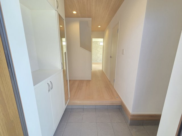 新築　太田市新田上江田町　2号棟　GRAFAREの玄関|新築　太田市新田上江田町　GRAFARE