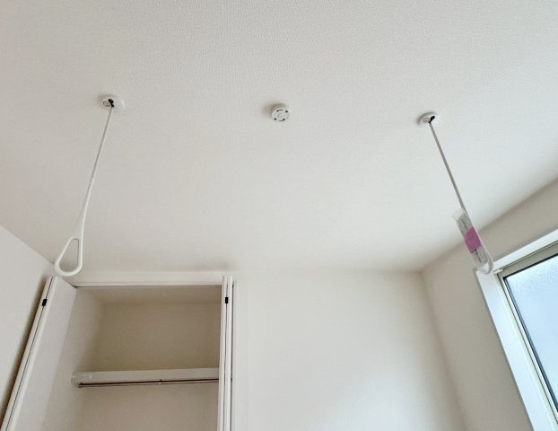 焼津市高新田／2期　新築戸建の内装|室内物干しスペース