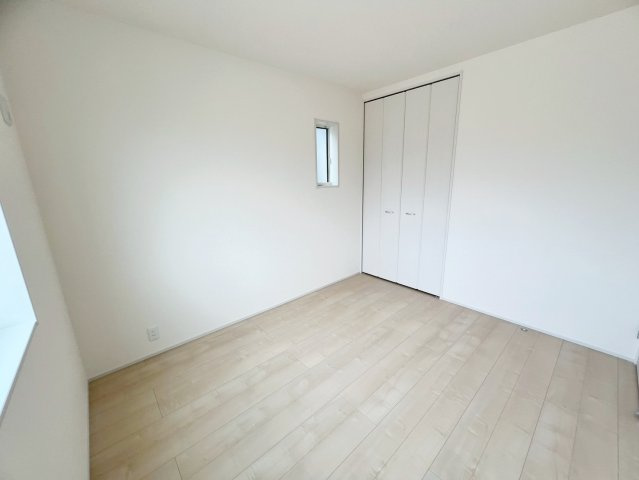 焼津市高新田／2期　新築戸建の洋室