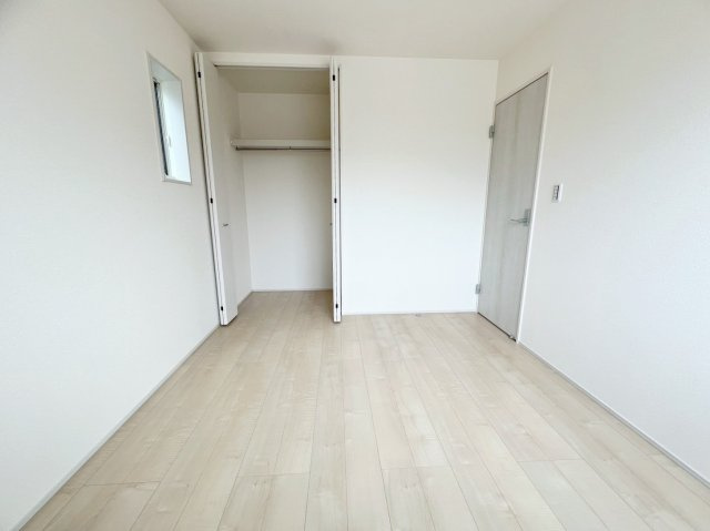 焼津市高新田／2期　新築戸建の洋室