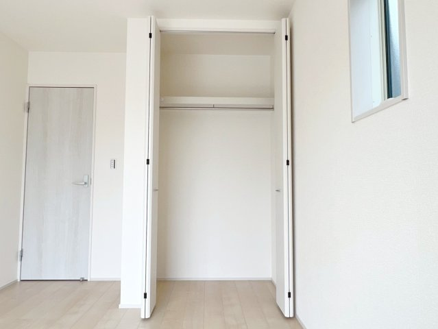 焼津市高新田／2期　新築戸建の収納
