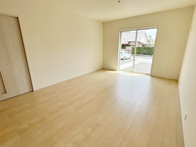 焼津市高新田／2期　新築戸建の洋室