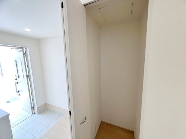 焼津市高新田／2期　新築戸建の収納