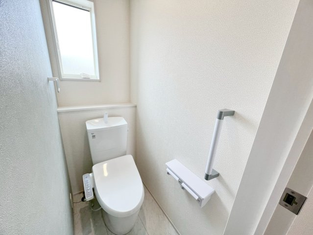 焼津市高新田／2期　新築戸建のトイレ