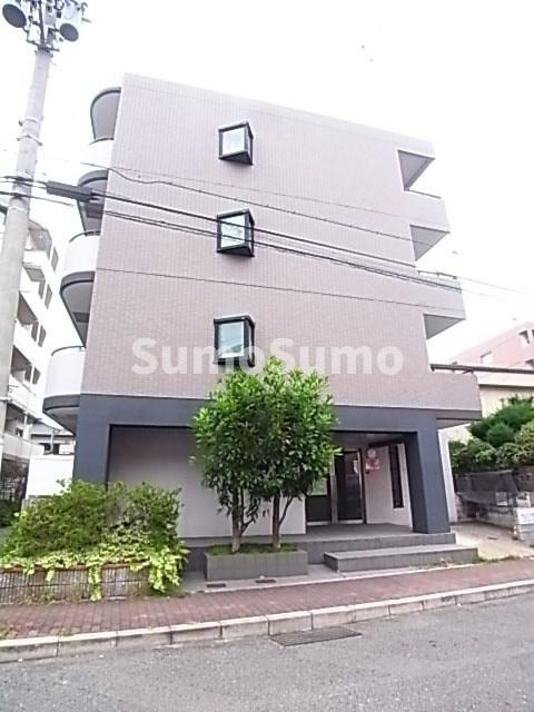アンピエスKの外観