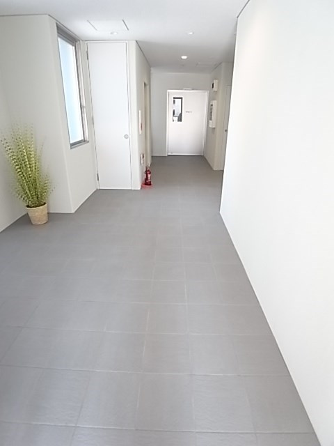 Le　CINQ　尼崎東のエントランス